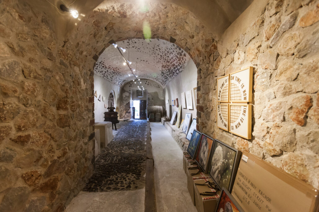 Guided Photo Tours Photoshoot Intimate Santorini
