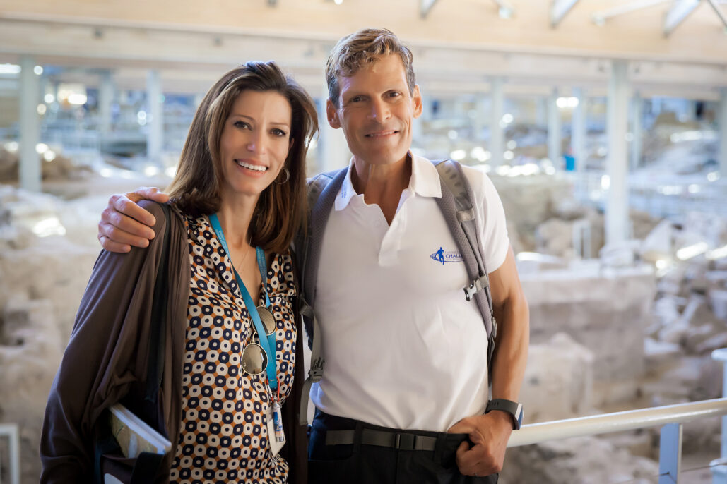 Guided Photo Tours Photoshoot Intimate Santorini